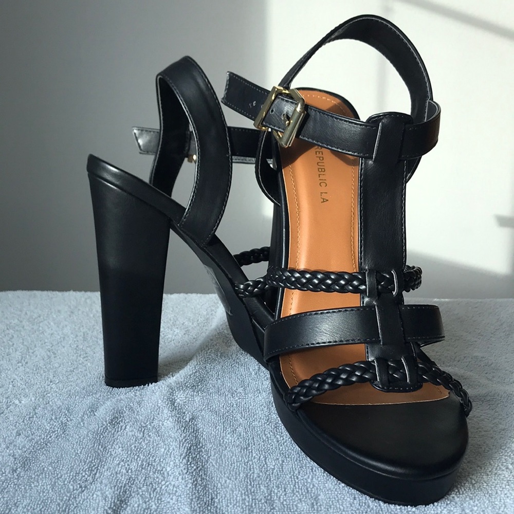 NEW! Black sexy braided strappy heels